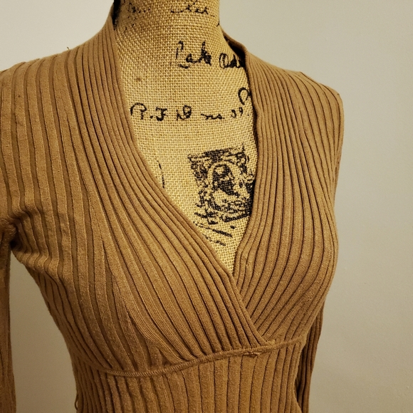 XOXO RIBBED SWEATER - Picture 2 of 12